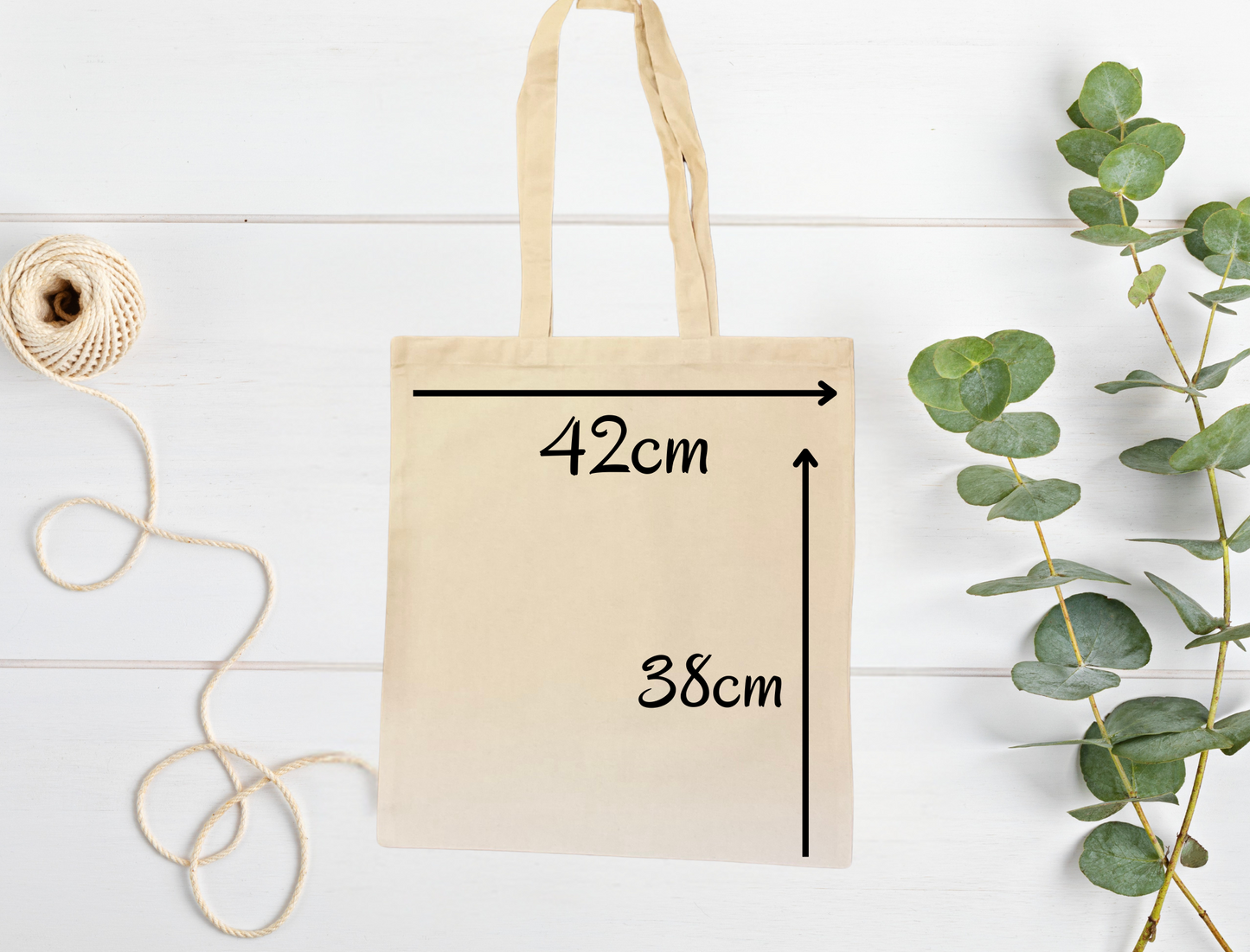 Bee tote bag that can be personalised.