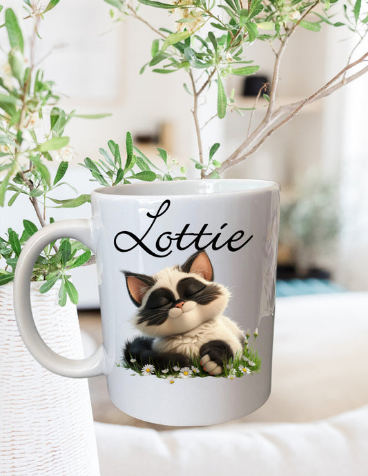 Cat mug that can be personalised.